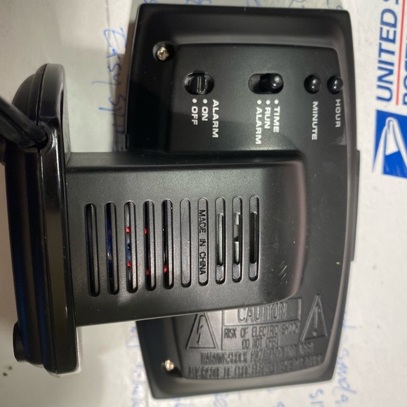 Sharp Model SPC106Digital Alarm Clock Display Blue Shape of Flatscreen TV - Picture 11 of 12